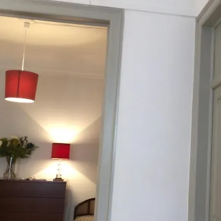 Appartement White And Grey