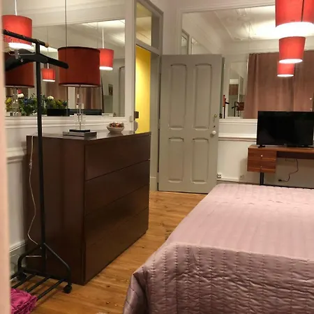 White And Grey Apartment Lisbon