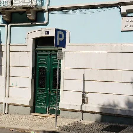 White And Grey * Lisbon